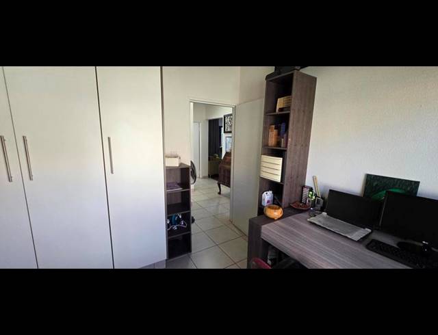 3 BEDROOM APARTMENT FOR SALE IN RAVENSWOOD